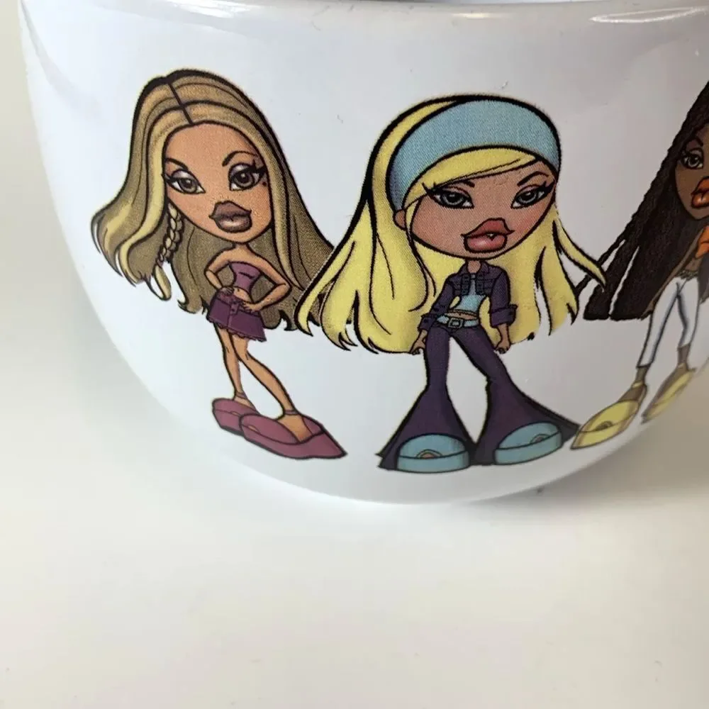 Bratz Characters White 20 Oz. Ceramic Ramen Bowl Chopsticks By Silver Buffalo